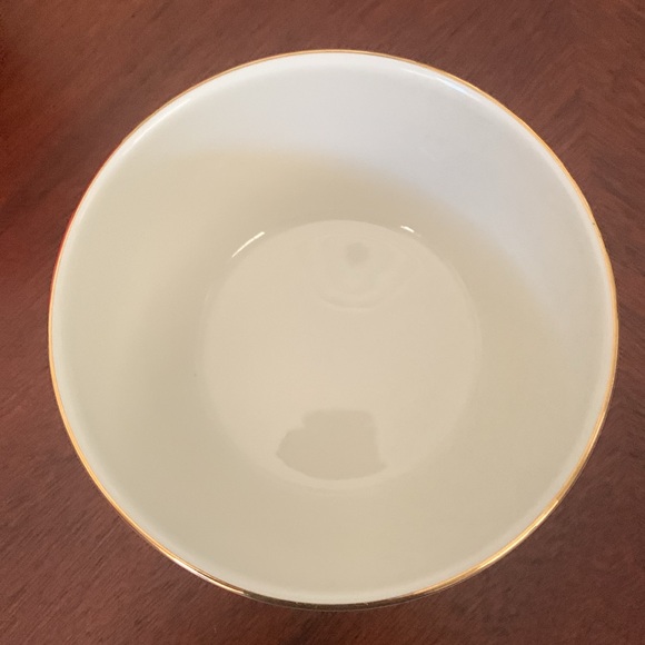 Brand new with tags Lenox winter greetings bowl - Picture 10 of 10